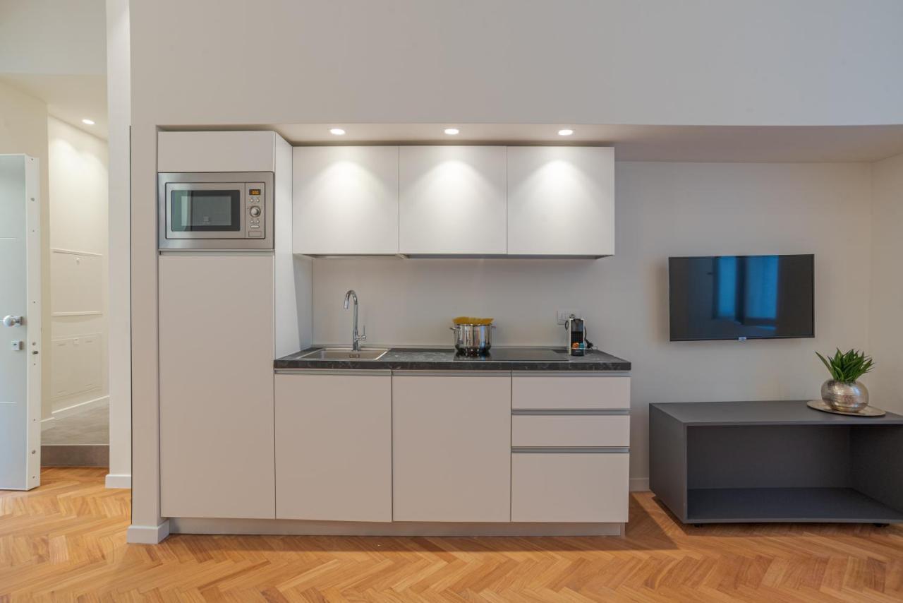 Suite Del Vescovo - By MyhomeinCôme Extérieur photo